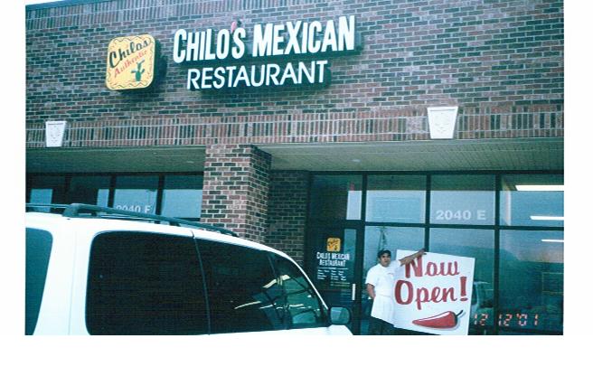 chilosauthenticmex.rest.opening001.jpg